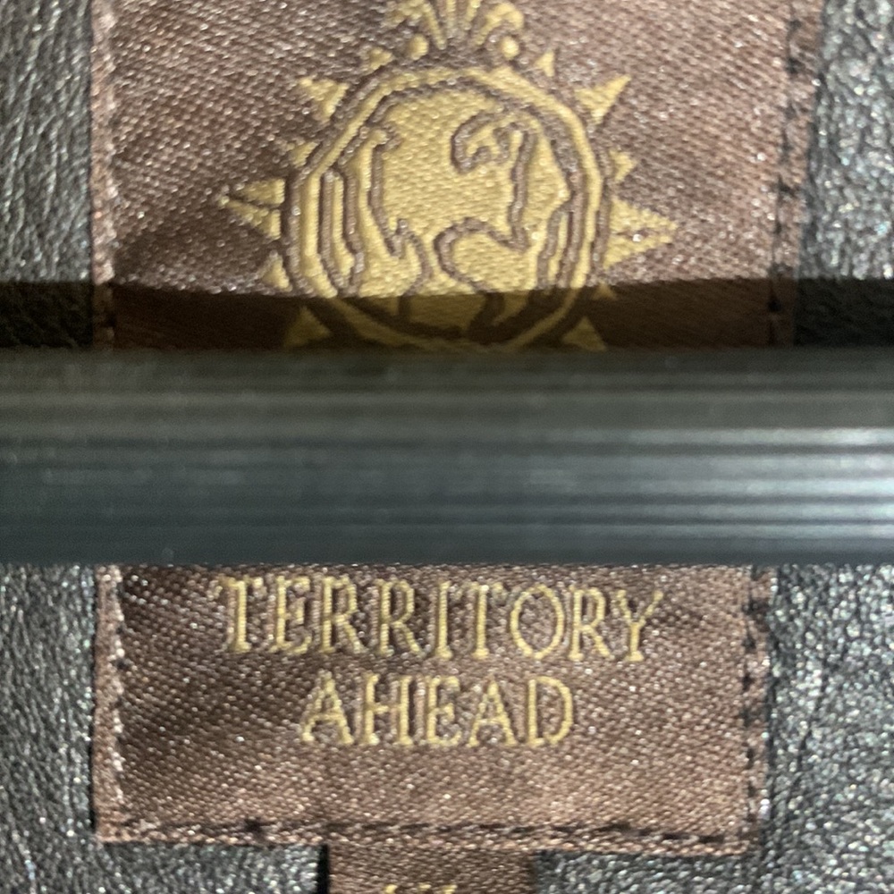 TERRITORY AHEAD NEW heavy leather and well made jacket- New. - Picture 5 of 5